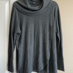 Pea in the Pod Nursing Sweater, size M